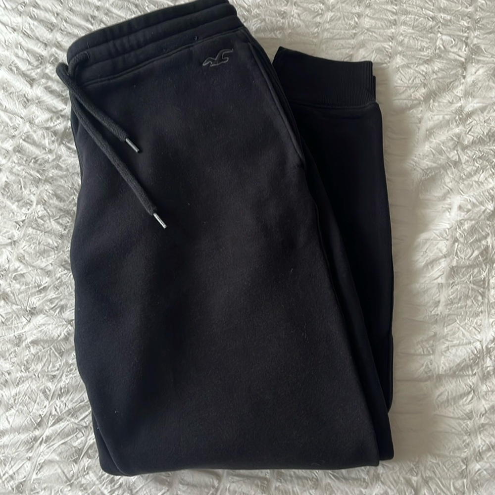 Hollister joggers